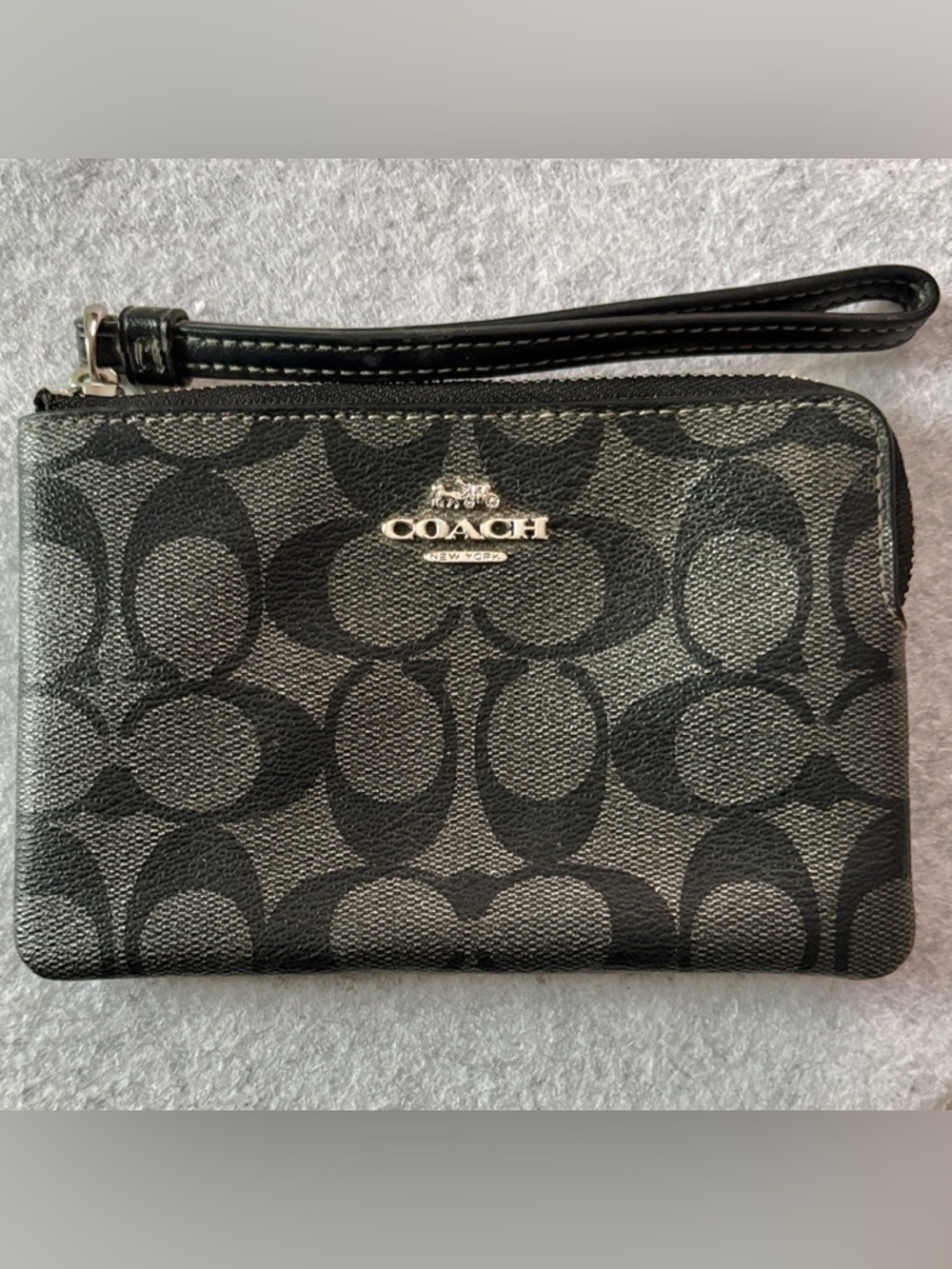 COACH Black & Gray Signature Zip Wristlet
